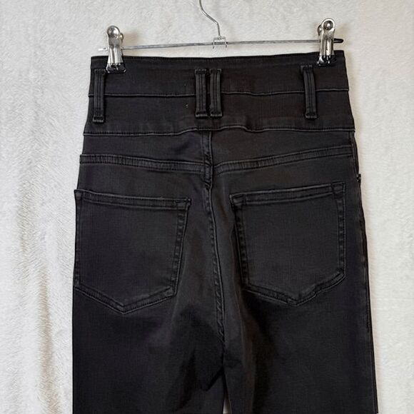 FRAME Le Catroux High Rise Flared Jeans in Kerry Black Size 24 - Picture 6 of 14